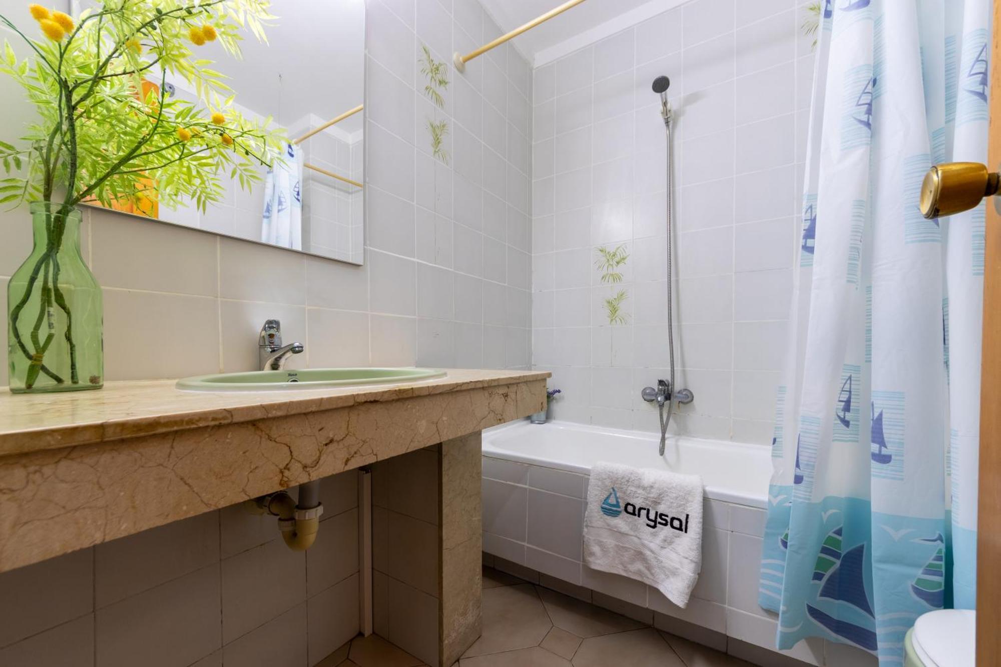 Novelty I Arysal 2 Lägenhet Salou Exteriör bild
