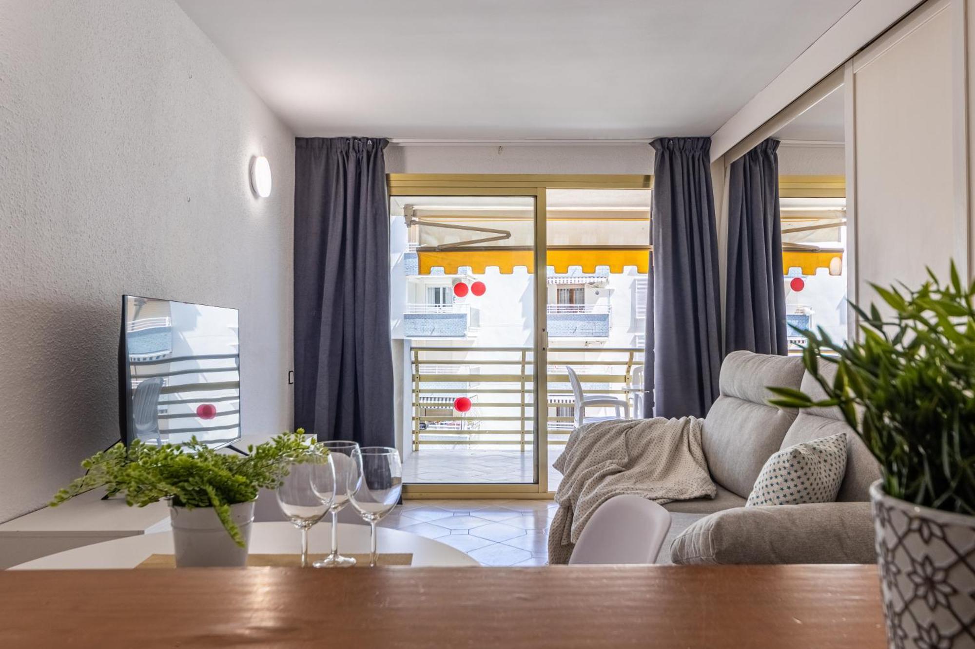 Novelty I Arysal 2 Lägenhet Salou Exteriör bild